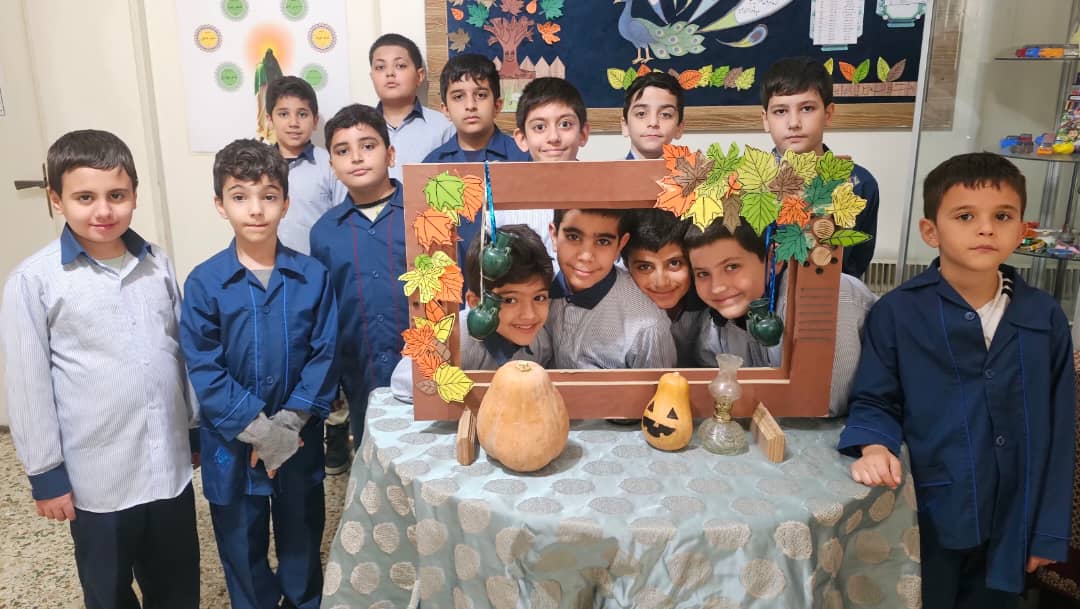 متولدین مهر دبستان شیخ محمد خیابانی-1404